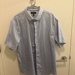 Nearly new Men’s Banana Republic Short Sleeve Shirt